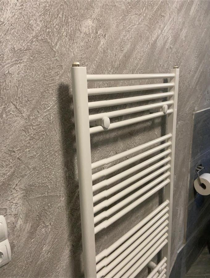 Kraichgau # 1-Zkd Mit Ebk, Modern Und Barrierefrei, Monteurzimmer, Self-Check-In Ittlingen Buitenkant foto